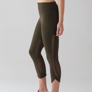 Lululemon Revitalize High-Rise Crop (21") Legging